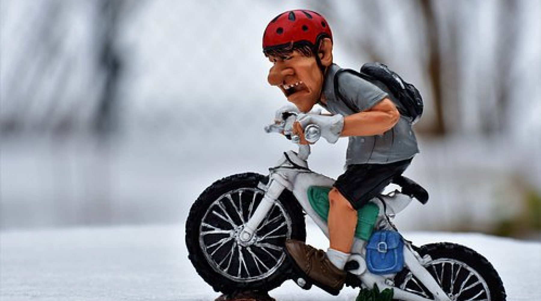 cyclists-3141787__340